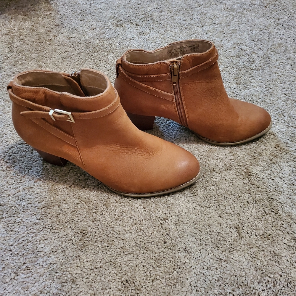 Vionic Upton Ankle Boot - image 3